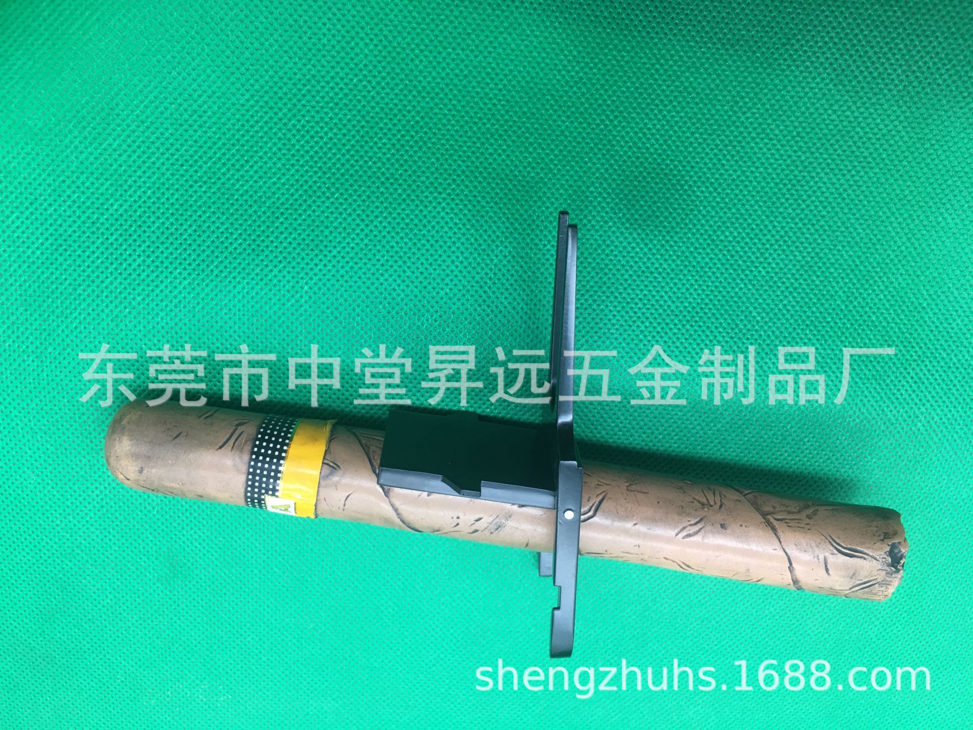 工厂直营定制高尔夫雪茄球叉 果岭叉 铁片球叉木片球叉高尔夫套装
